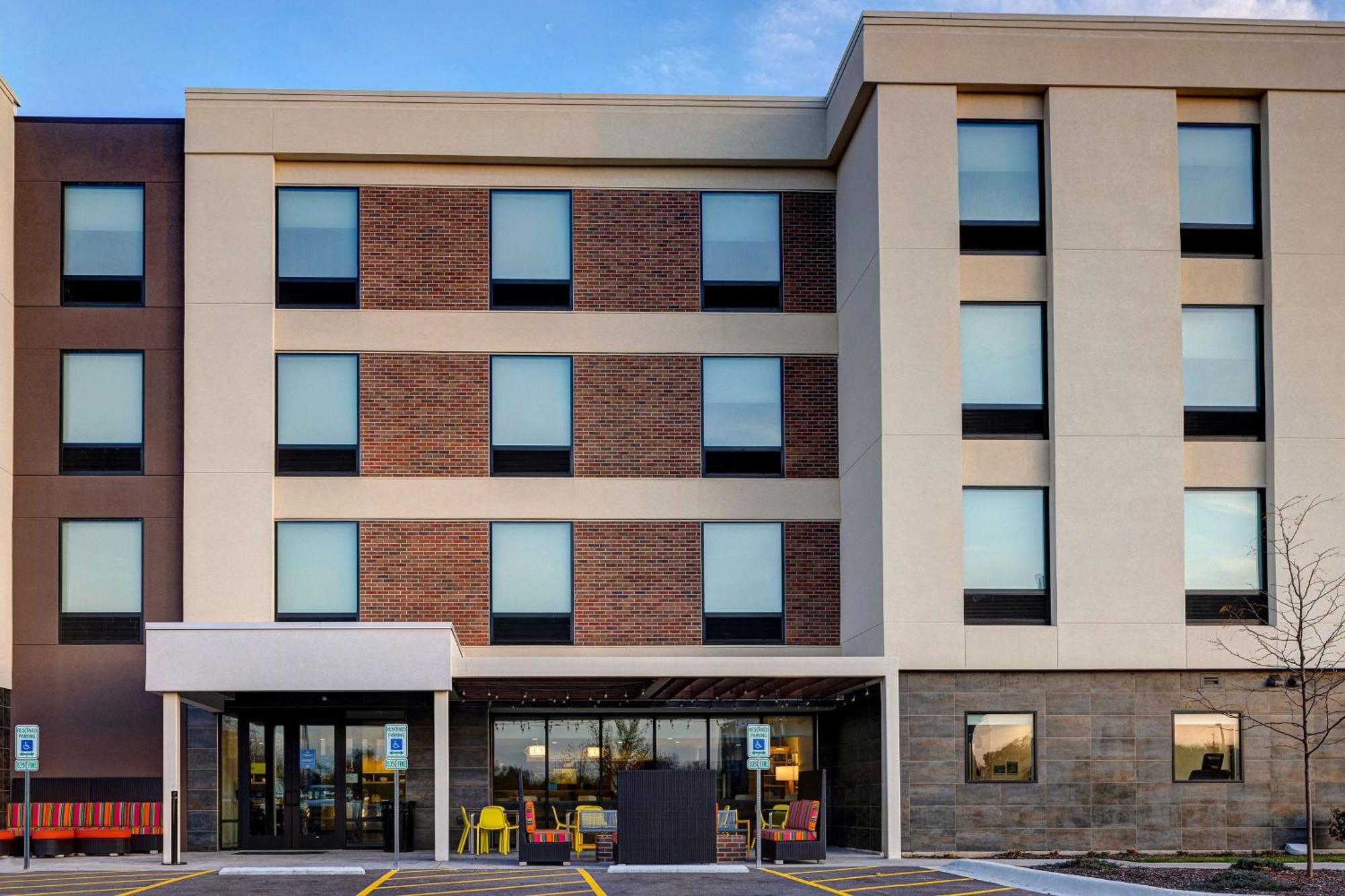 Home2 Suites By Hilton Dekalb Exteriör bild